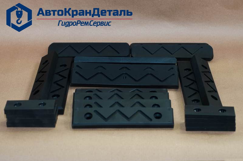 Комплект плит скольжения для автокрана КС-55713-1К,557133К,55713-5К (1)