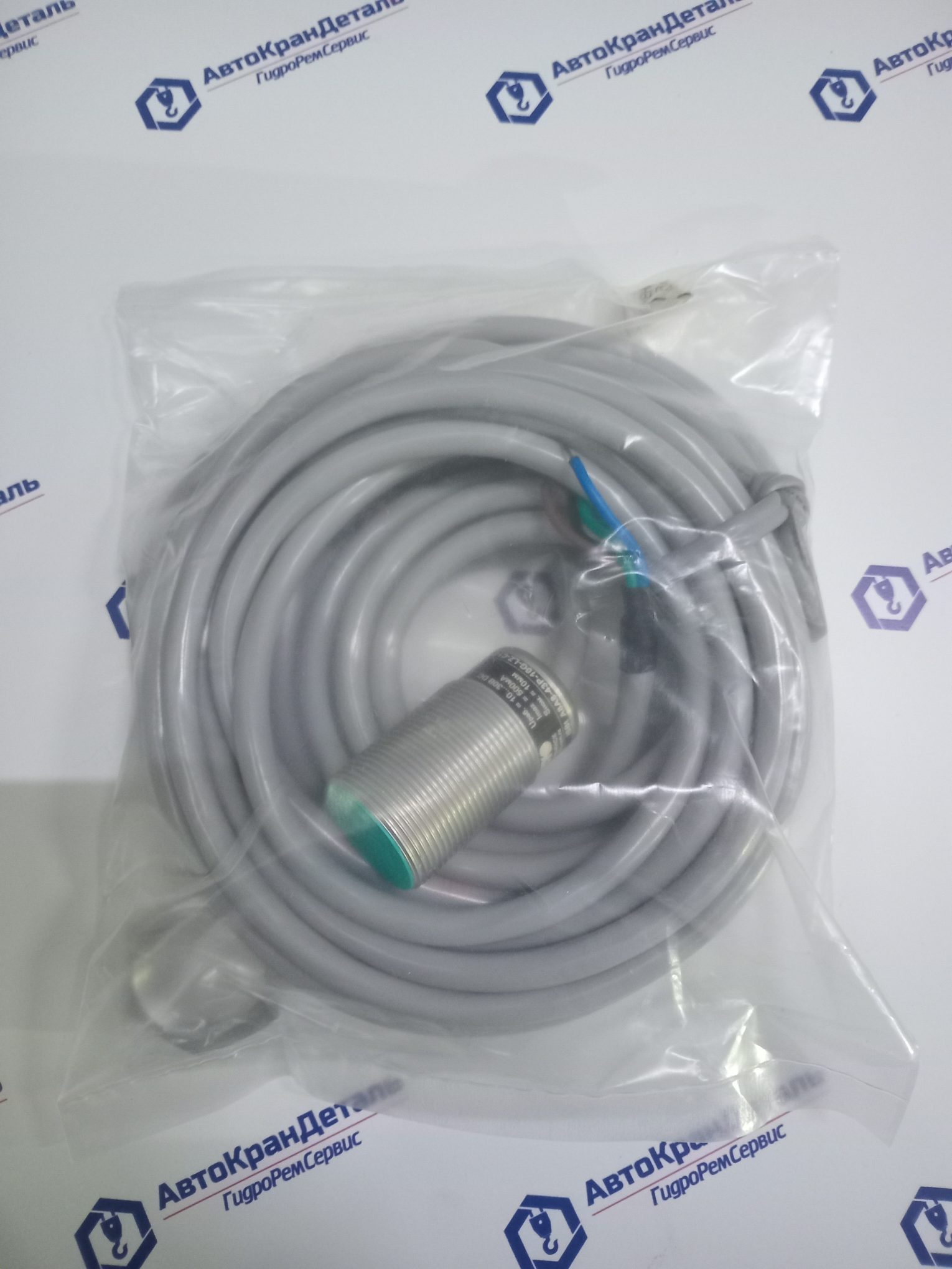 Бесконтактный выключатель ISBt A8A8-43P-10G-LZ-C1-P-6